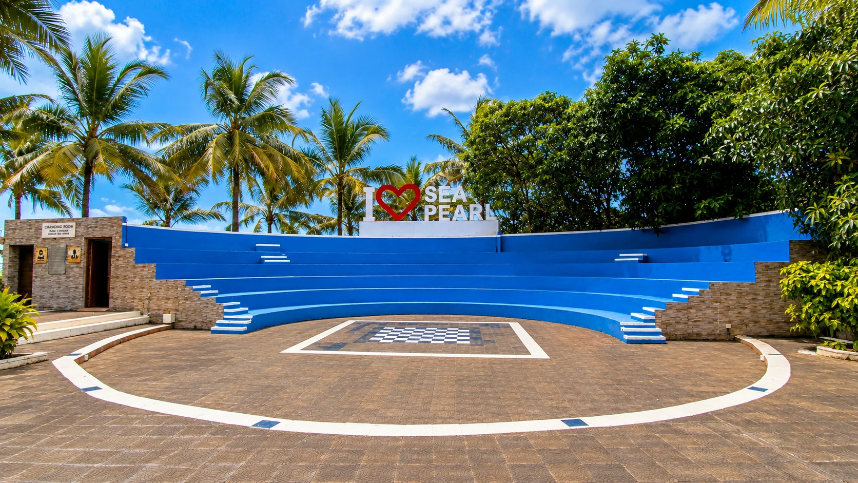 Open-air Amphitheatre at Sea Pearl